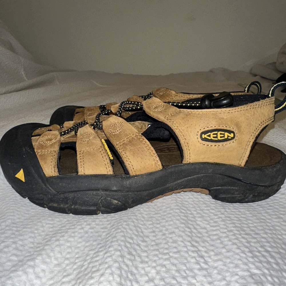 Keen Newport Brown Leather Waterproof Sandals Hiking Womens Size 6